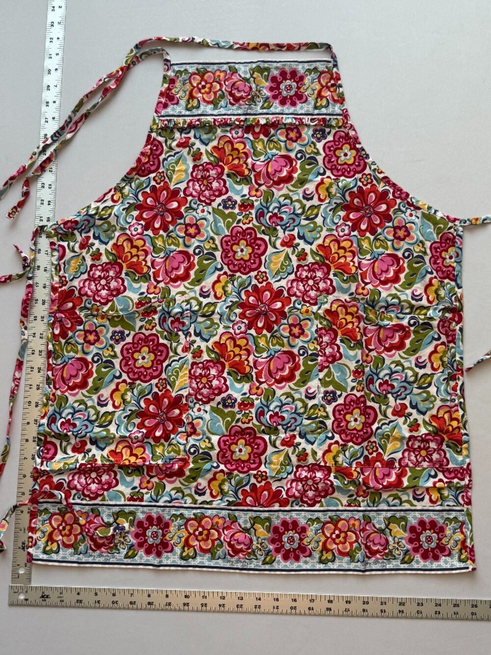 Vera Bradley Hope Garden (Breast Cancer Foundation Pattern) Apron
